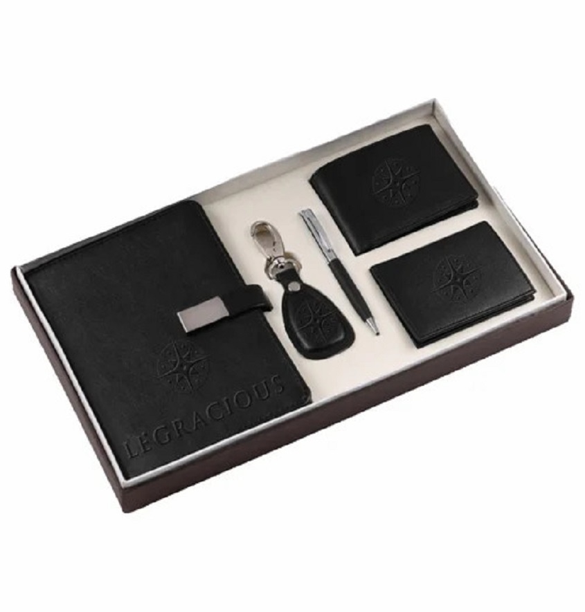 Service Provider of Leather Set Personalized Corporate Gift Printing Services in New Delhi, Delhi, India